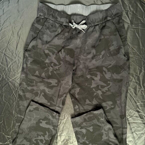 Lululemon Dance Studio Mid-Rise Jogger - Picture 1 of 4